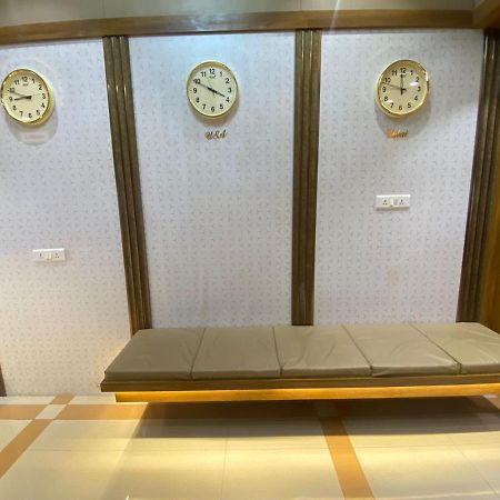 Hotel Bkc Crown - Near Trade Centre, Visa Consulate Mumbai Luaran gambar