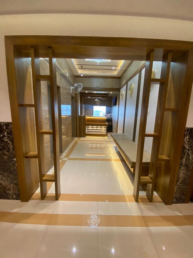 Hotel Bkc Crown - Near Trade Centre, Visa Consulate Mumbai Luaran gambar